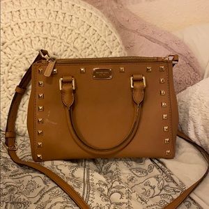 Michael Kors Acorn Crossbody!!! 👜
